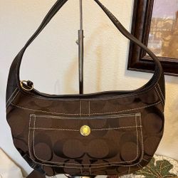Brown coach purse (vintage)