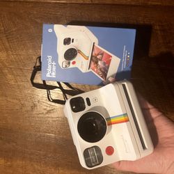 Polaroid Now+