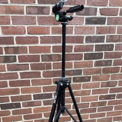 5 Ft Tripod 