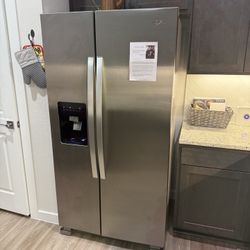 Whirlpool Refrigerator & Washer/Dryer 