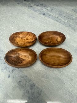 Set of 4 small spice bowls