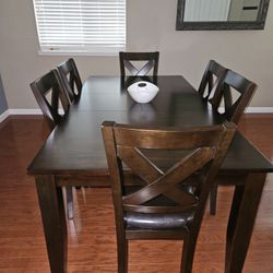 7 Piece dining table with extension