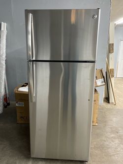 GE Stainless Refrigerator ‼️60 Day Warranty‼️