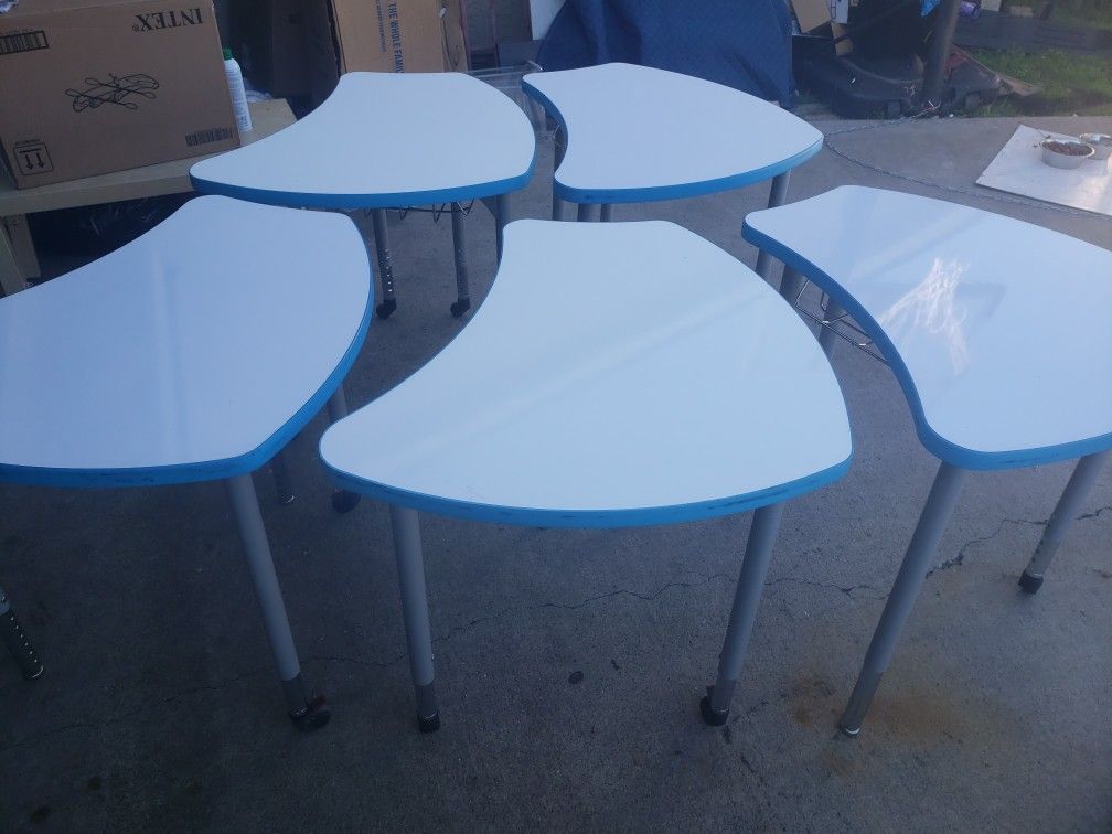 Tables.Dry Erase kids desk 4 sale take all for 100