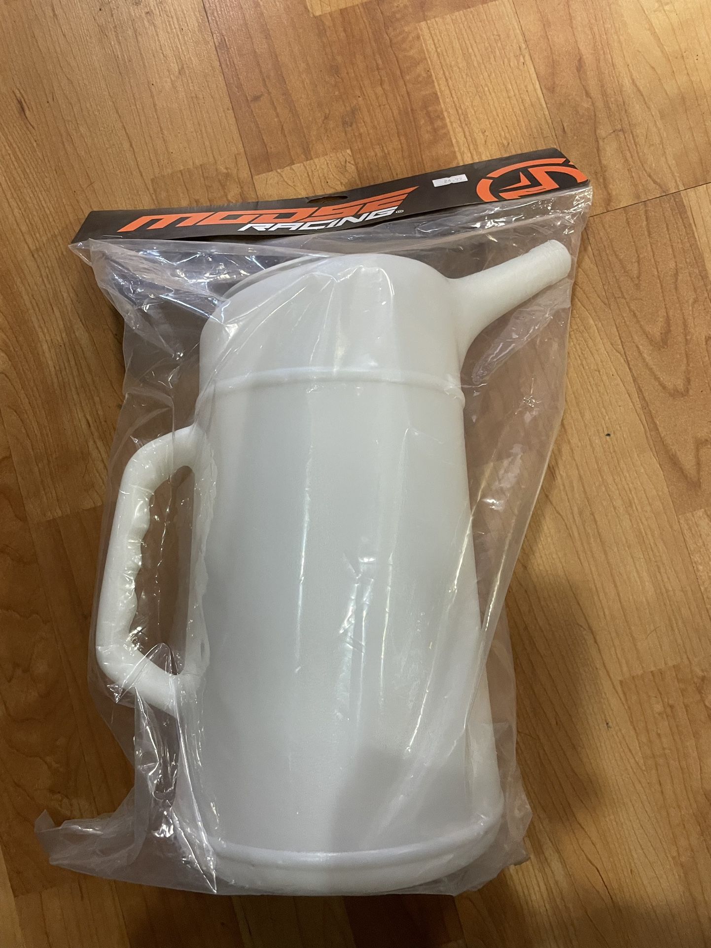 Moose Racing Measuring Cup