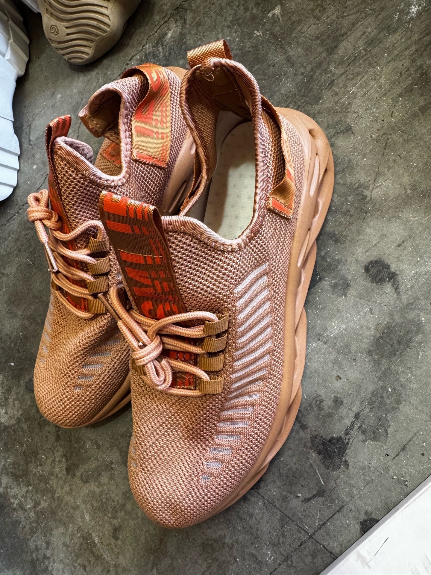 New Men shoes size 11