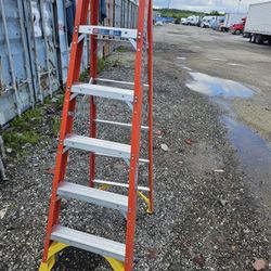 Werner Fiberglass 6ft Step Ladder 