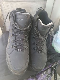 Sketchers Boots Men's 10.5