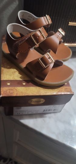 Used Toddler Sandals Size 6