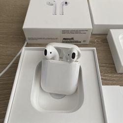 AirPods 1st Gen Apple Watch Series 3