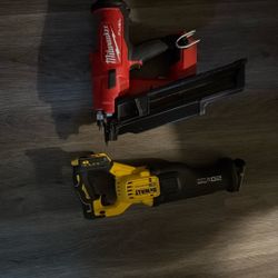 2 Pack    Dewalt And Milwaukee 