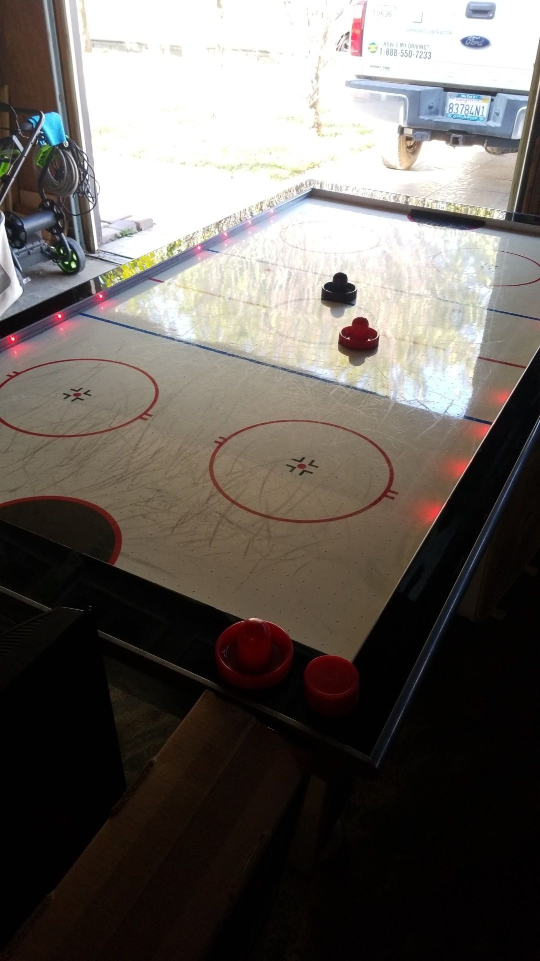 Air Hockey Table