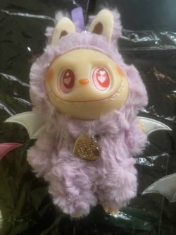 10$ Each Dolls Have Wings Necklace