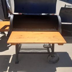 Oklahoma joe's smoker great condition