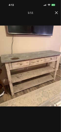 Tv stand