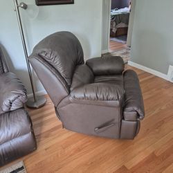 Recliner Dark brown 