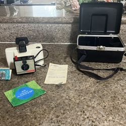 POLAROID Land camera Swinger Model 20