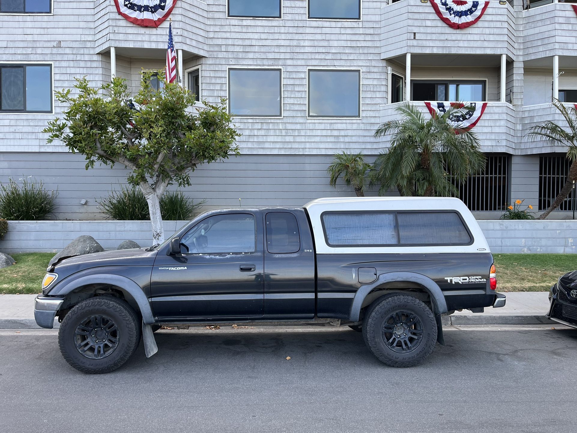 Snug Top Camper Shell for Sale in San Diego, CA OfferUp