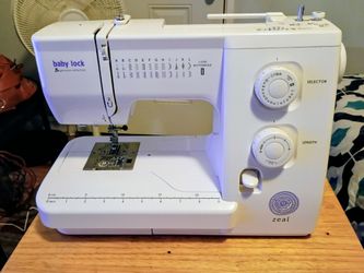 Sewing machine l like new