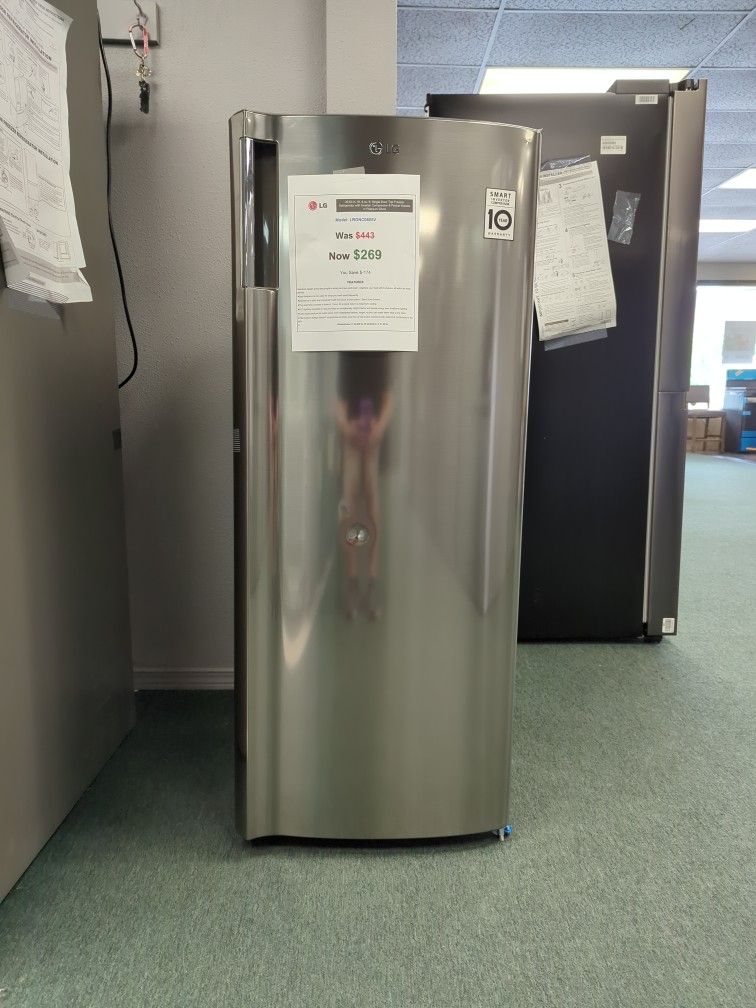 LG. 20.63 in. 6. Cu. Ft. Single Door Top Freezer Refrigerator with