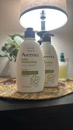 Aveeno Daily Moisturizing Facial Cleanser for Dry Skin, Soothing Oat Face Wash 12 oz