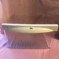 #1314 GE Refrigerator  Crisper Drawer  Part # WR32X10834 197D2288