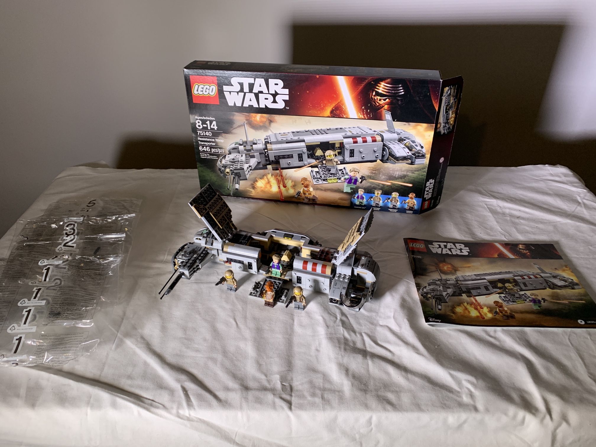 LEGO 75140: Resistance Troop Transporter - Main Image