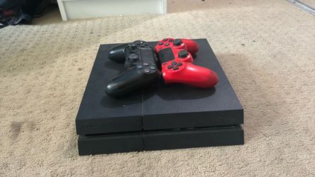 PS4 system with 2 controllers