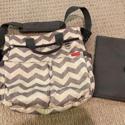 Skip Hop Chevron Diaper Bag With Changing Pad 