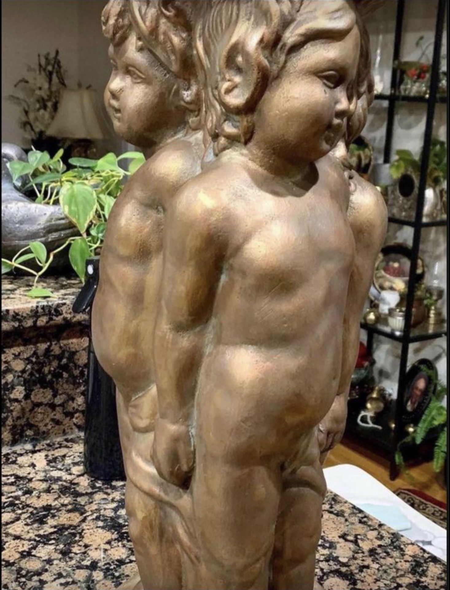🩸Statue/Stand🩸22”x10”
