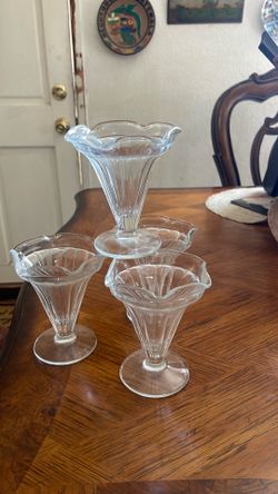 Copas para nieve o ensalada de frutas o  para otros postres que desees poner set de 4 de vidrio