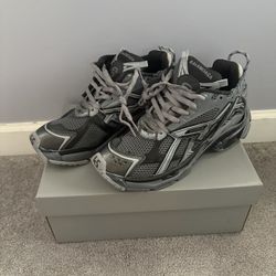 Balenciaga Runner Sneaker "Dark Gray Black"
