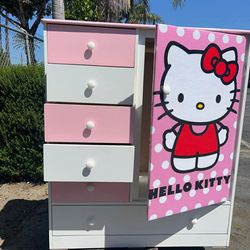 New W/Hello Kitty