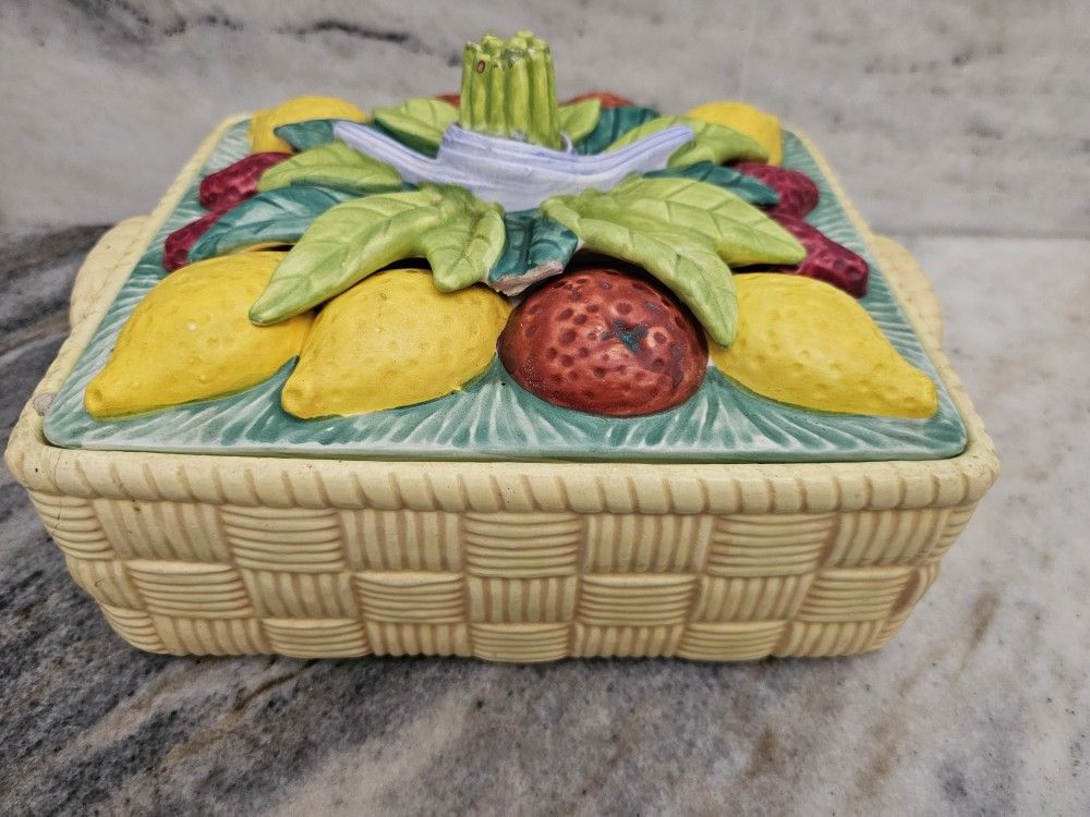 Vintage Ceramic Casserole Dish With Lid