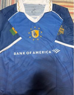Dodgers give away jerseys