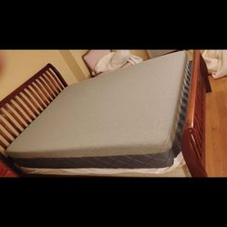 QUEEN MATTRESS, BOX SPRING LIKE NEW!  $95