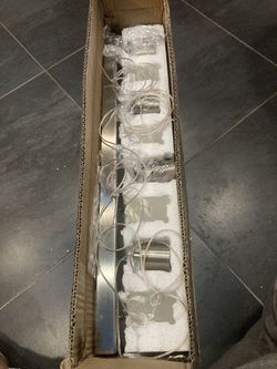 Ceiling light fixture 