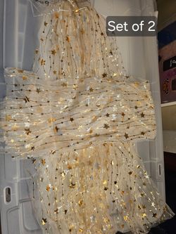 Gold stars table runner
