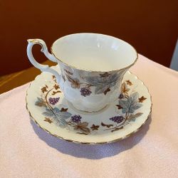 Royal Albert Bone China "Lorraine"  Teacup Set