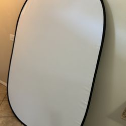 Fovitec 5x7' Collapsible Background  (Black/White)