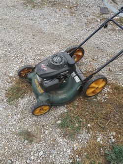 Honda. $80. Si jala.