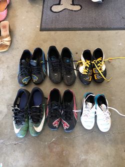 Soccer shoes puma nike sizes 3.5 4 4.5 5.5 6 7