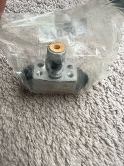 ACDelco 18E370232 rear drum brake wheel cylinder