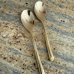 Gold Stainless Steel Dinner Spoons – Modern Flatware (Set of 2)