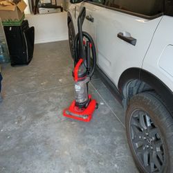 Dirt Devil Vacuum 