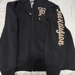 True Religion Men’s XL TR W Sleeve Print Hood.