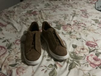 Dress shoes