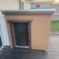 Large dog House 