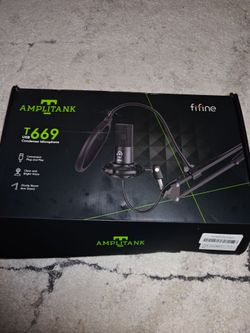 FIFINE T669 Studio Condenser USB Microphone for Recording Podcasting
Computer Microphone Kit for Voice Overs, Adjustable Boom Arm Stand, Shock Mount f