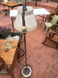Vintage floor lamp with marble-style base and pleated shade